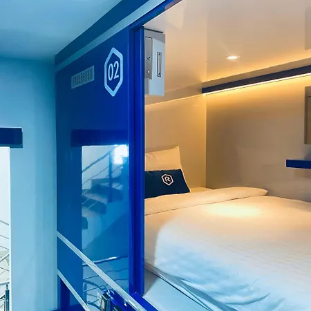 Rosalyne Sleepbox Denpasar Bali
