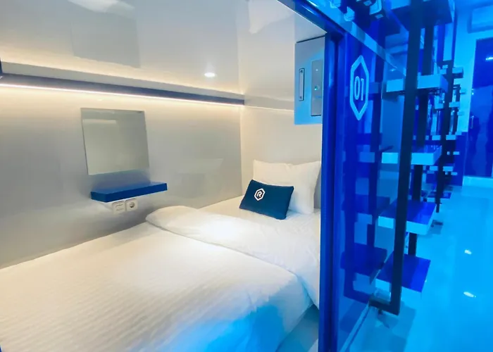 Rosalyne Sleepbox Denpasar Bali