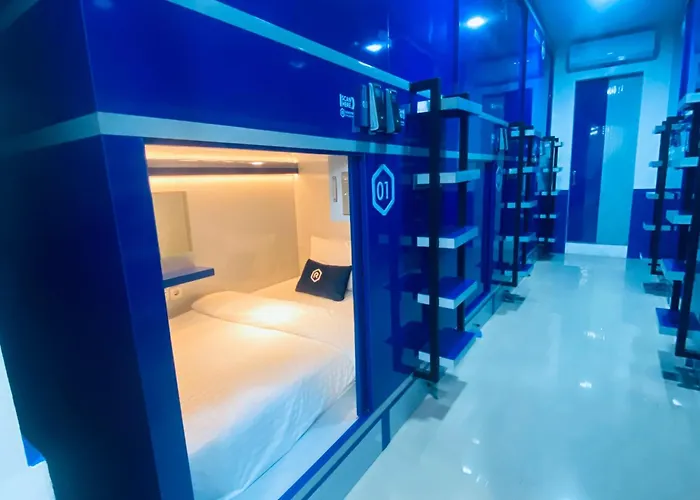 カプセルホテル Rosalyne Sleepbox Denpasar Bali